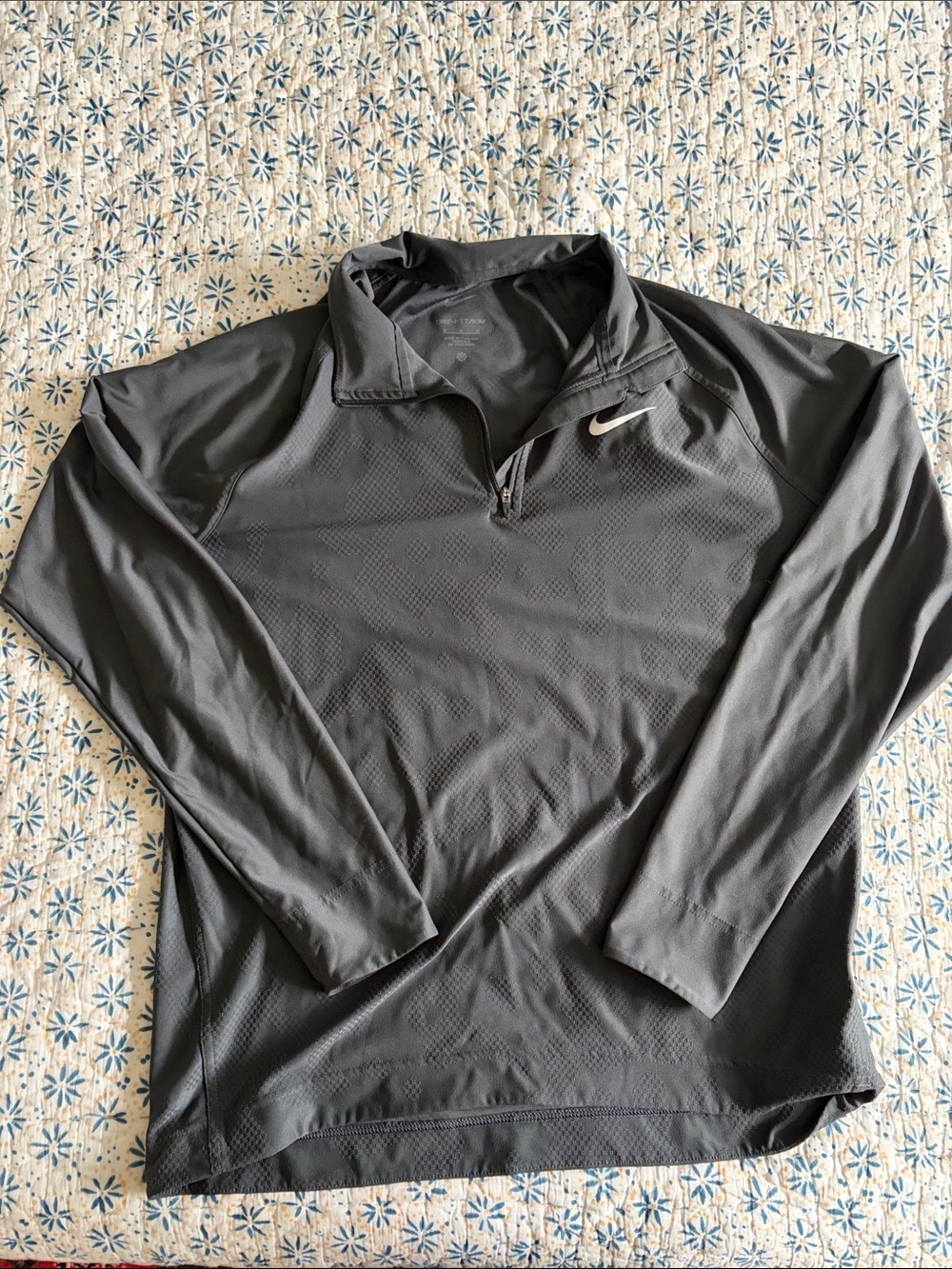 Nike dri-fit quarter zip